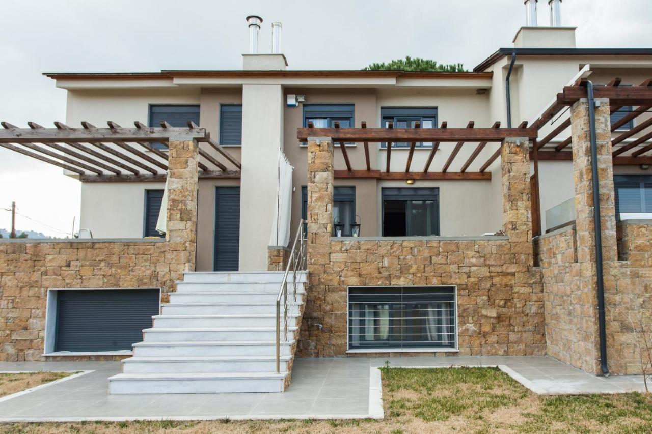 #Flh - Amalthia & Αthena Beachfront Houses In Pefkohori Exterior photo